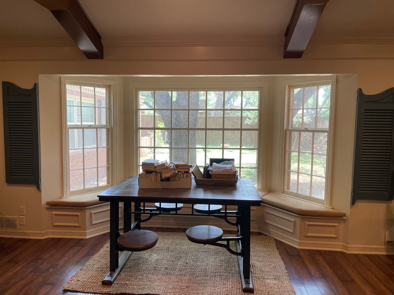 Breakfast nook